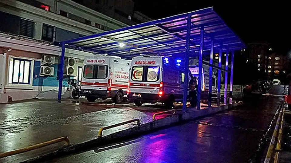 Fabrika Çalışanları Gıda Zehirlenmesi Yaşadı: 21 İşçi Hastaneye Kaldırıldı