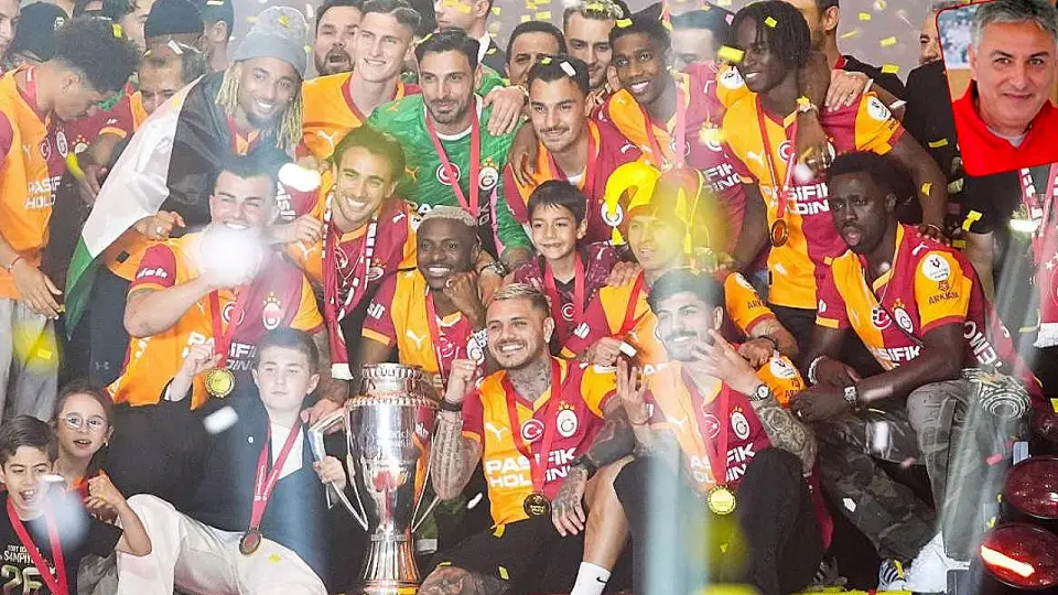 Galatasaray, Rams Park'ta Düzenlenen Törenle Kupasını Aldı