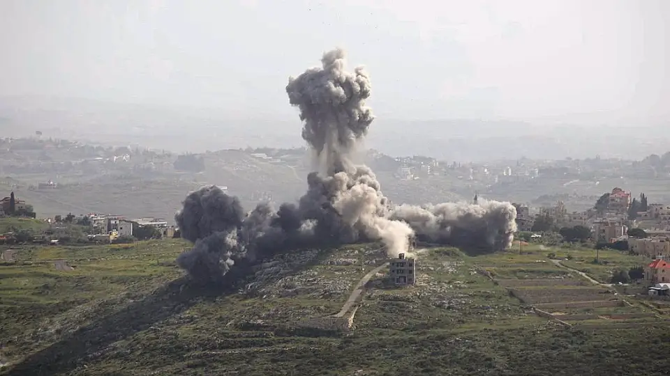 İsrail Lübnan'ın güneyini bombaladı: Washington'da görüşmeler sürüyor