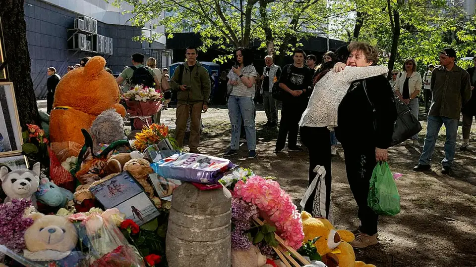Ukrayna'da Savaş: Zelenski'den Rus Petrol ve Askeri Tesislerine Saldırı Vaadi