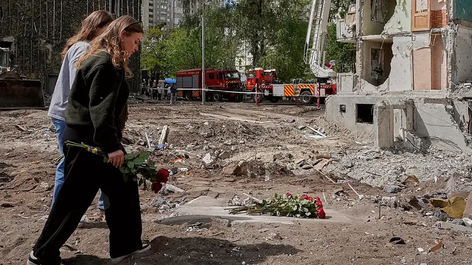 Ukrayna'da Savaş: Zelenski'den Rus Saldırısına Yanıt Hazırlığı Çağrısı