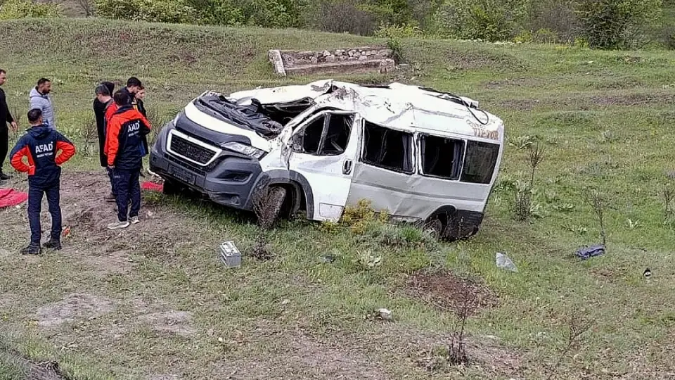 Yozgat'ta Öğrenci Servisi Devrildi: 3 Ölü, 7 Yaralı
