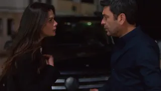 Dizi 'Uzak Şehir'de Alya ve Engin Şef Karakterlerinin Gizemli Gelişmeleri İzleyiciyi Meraklandırdı