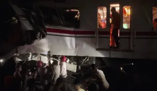 Endonezya'da Tren Kazası: 15 Kişi Hayatını Kaybetti