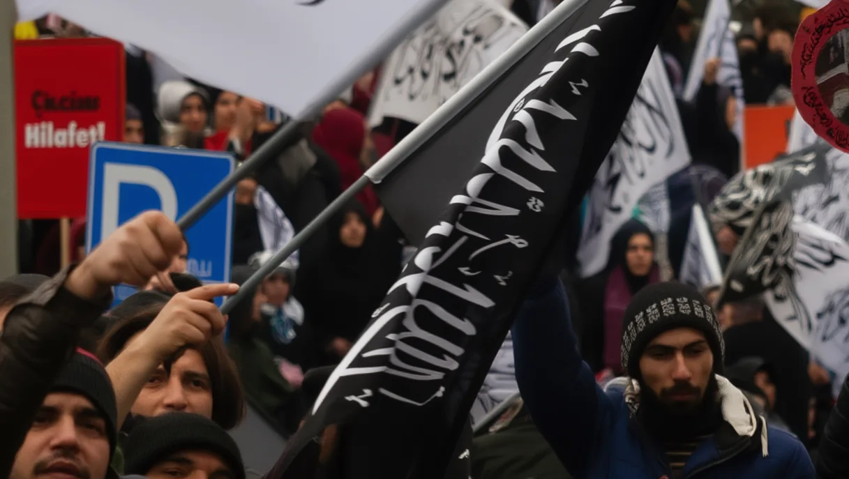 Hizbuttahrir Okul Saldırıları Sonrası Laik Eğitimi Hedef Aldı