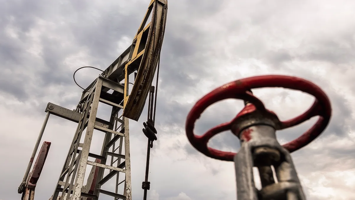 Hürmüz Boğazı'ndaki Kesintinin Uzaması Petrol Fiyatlarını Yükseltti