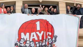 İstanbul Barosu'na 1 Mayıs Pankartı: 'Halkın Ekmeğidir Adalet'