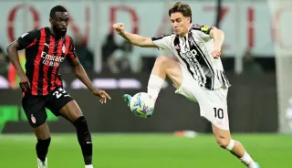 İtalya Serie A'da Milan ve Juventus Berabere Kaldı