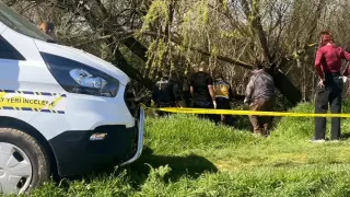 Kütahya'da Çay Kenarında Bir Erkek Cesedi Bulundu