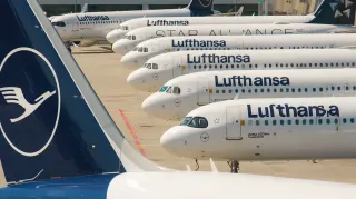 Lufthansa, İran'daki Savaş Nedeniyle 20 Bin Uçuş İptal Etti