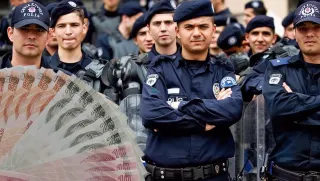 Polis Maaşları ve Çalışma Sisteminde Yeni Düzenlemeler Yapıldı