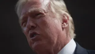 Trump'tan Hürmüz Boğazı talimatı: Mayın döşeyen tekneler vurulacak