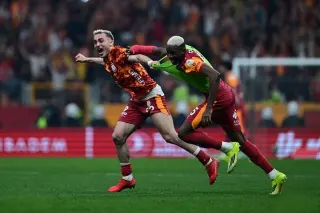 Galatasaray, Victor Osimhen'in Sevinciyle Şampiyonluğunu Garantiledi