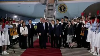 ABD Başkanı Trump, Çin'e İndi: Kritik Zirve Pekin'de Başlıyor
