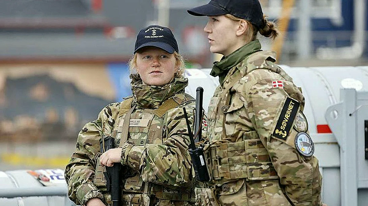 ABD, Grönland'da Yeni Askeri Üsler İçin Danimarka ile Görüşüyor