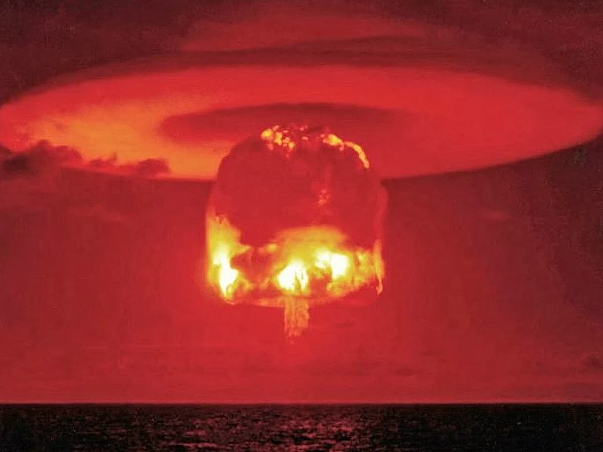 ABD'nin Nükleer Deneyi Castle Bravo: 15 Megatonluk Patlama ve Sonuçları