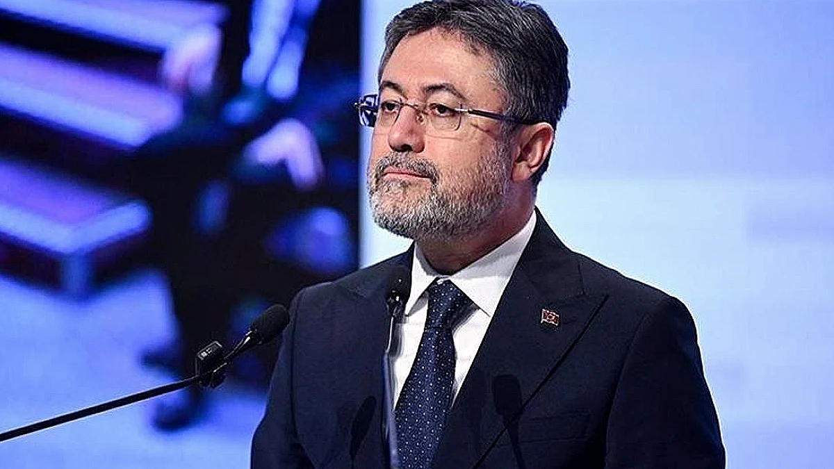 Bakan Yumaklı'dan Yapay Et Açıklaması: "Türkiye'ye Giremez"
