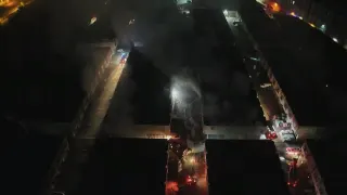 Başakşehir'de 2 katlı iş yerinde yangın: Parfüm üretimi yapılan dükkan alevlere teslim oldu
