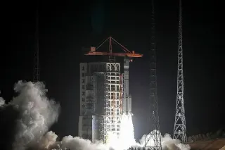 Çin Uzaya Yeni Bir Uydu Grubu Fırlattı