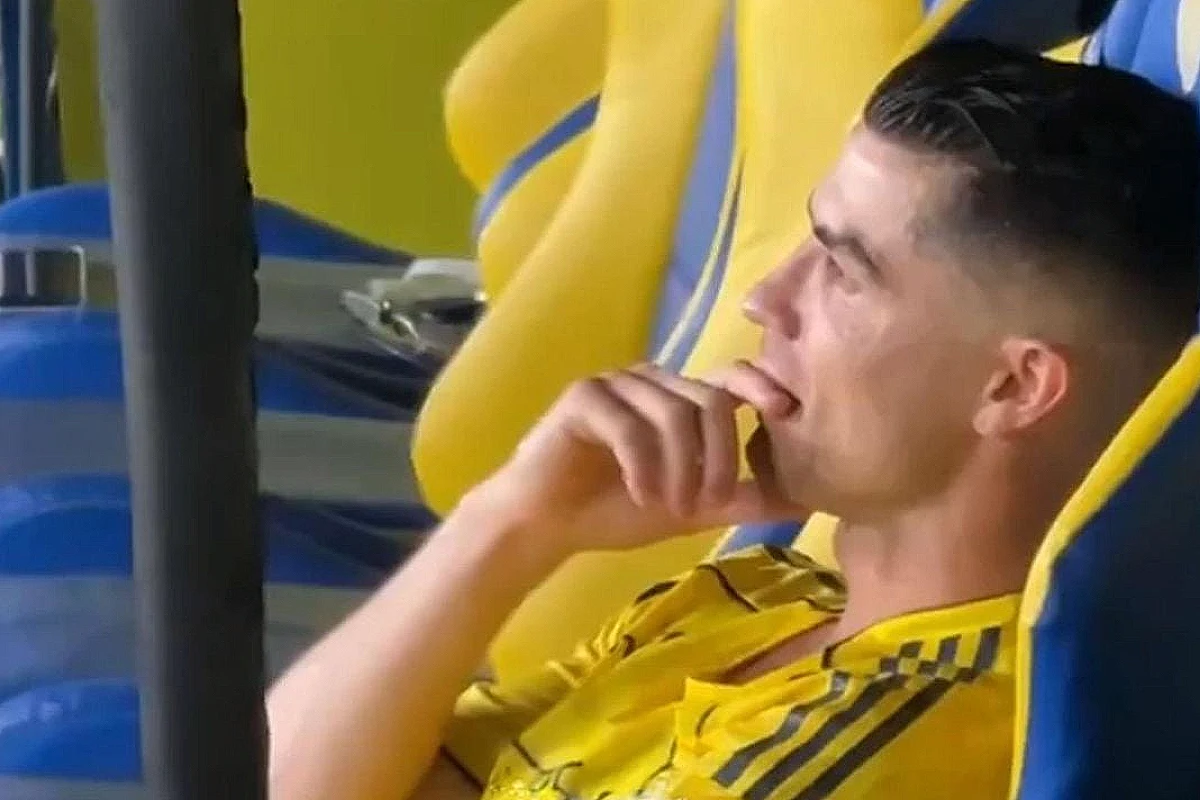 Cristiano Ronaldo Maç Sonrası Üzüntüden Gözyaşlarını Tutamadı