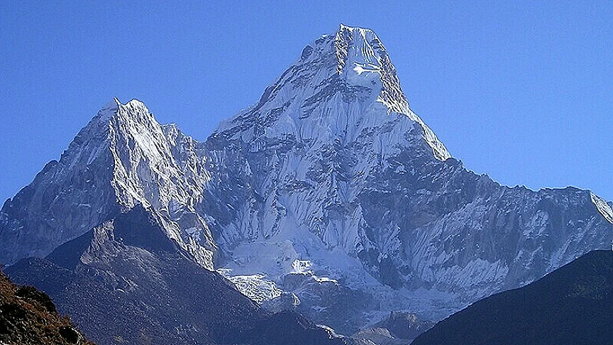 Everest Dağı Tırmanış Rotası Açıldı