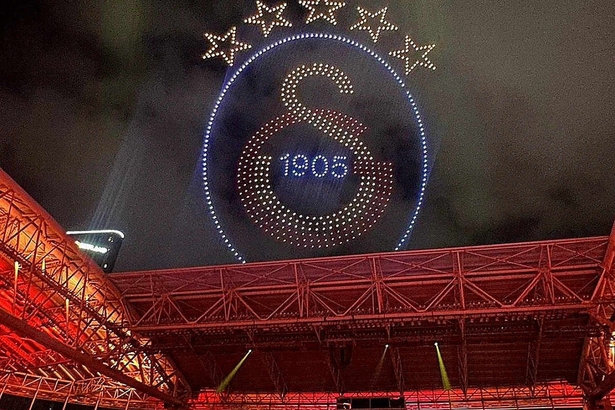 Galatasaray Şampiyonluk Kutlamaları İçin Karar Aldı: Sanatçı Sahne Almayacak
