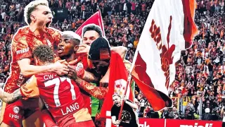 Galatasaray, Süper Lig'de 26. Şampiyonluğunu Kutluyor