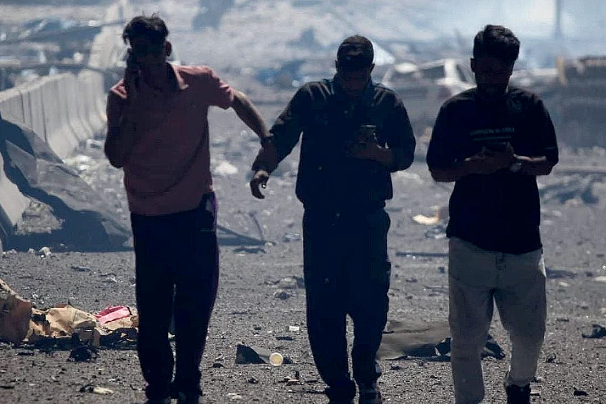 İran'ın Çabahar kentinde patlama sesi paniğe neden oldu