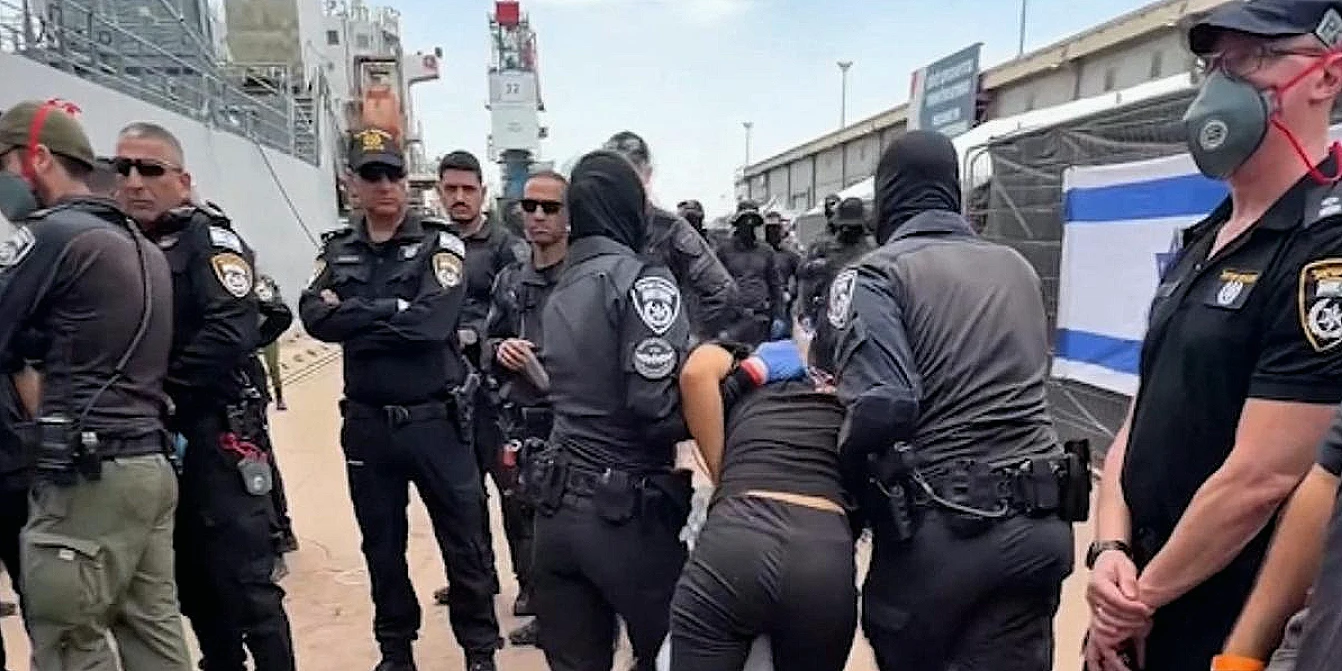 İsrail, Gazze'ye Yönelik Filo Eylemcilerini Sınır Dışı Etti