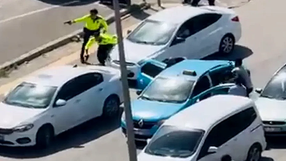 Kız arkadaşı ile taksi sürücüsünü rehin aldı, polis operasyonuyla yakalandı