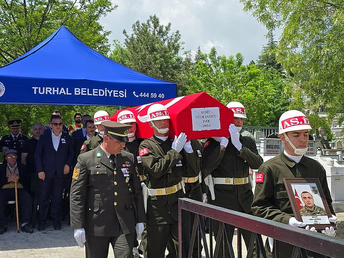 Şehit P.E. U.S.'ın Cenazesi 14 Yıl Sonra İstanbul'a Nakledildi