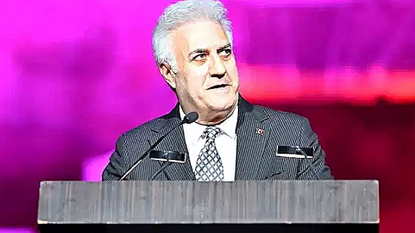 Tamer Karadağlı, Aspendos Antik Tiyatrosu'nda Yuhalandı