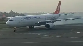 THY uçağında iniş takımlarında duman paniği: Yolcular tahliye edildi