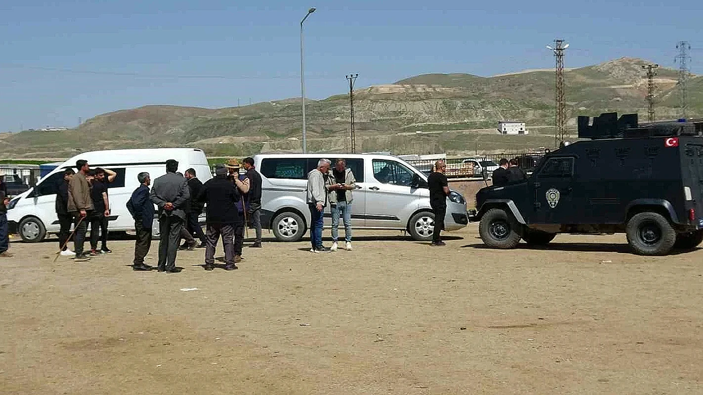 Van İpekyolu'nda Kanlı Kavga: Bir Ölü, 13 Yaralı